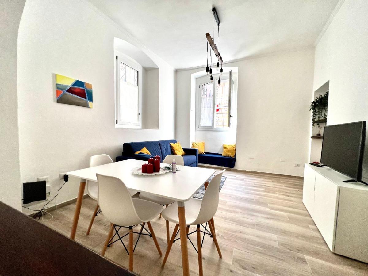 La Casa Di Ale Nel Centro Storico Di Cagliari Appartement Buitenkant foto