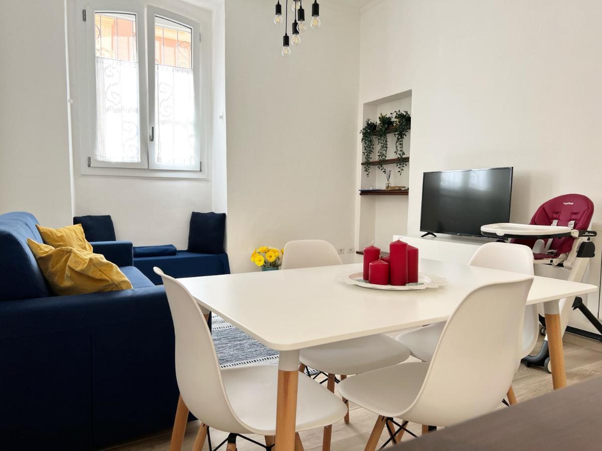 La Casa Di Ale Nel Centro Storico Di Cagliari Appartement Buitenkant foto