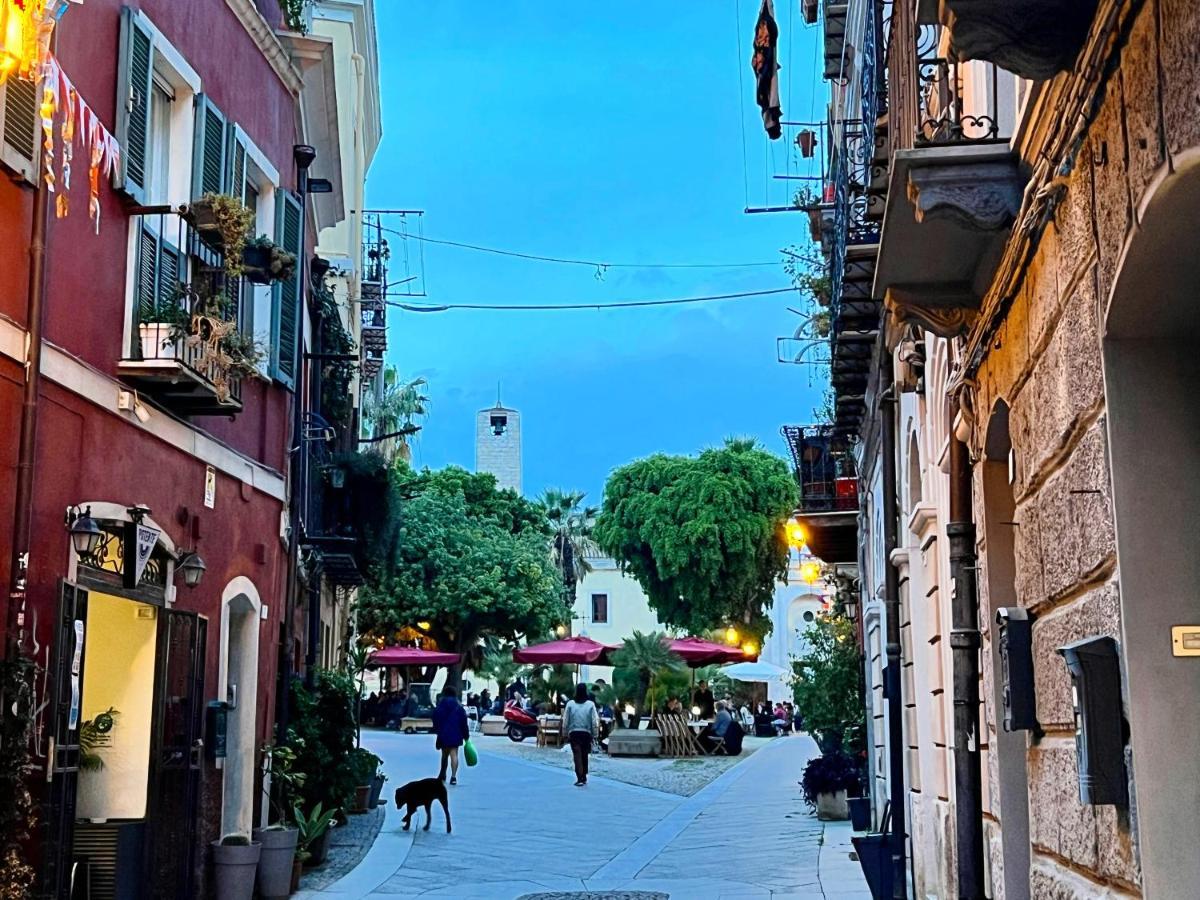 La Casa Di Ale Nel Centro Storico Di Cagliari Appartement Buitenkant foto